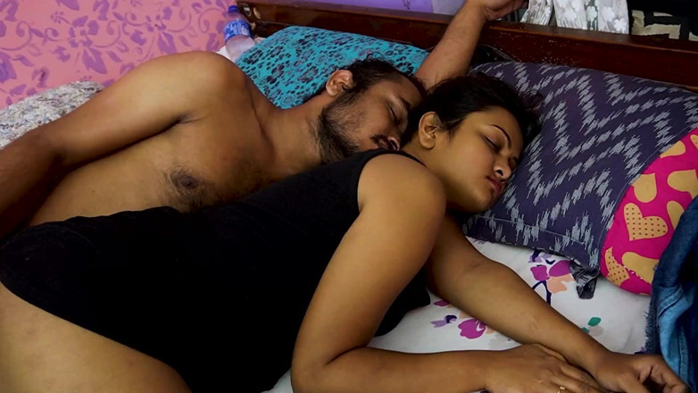 Queen star Desi: A Desi Couple Morning Rommance, Hardcore Sex, Full Movie