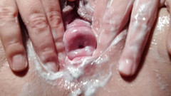 Putarankahotmilf: 化妆水恋物癖，双插，瓶子操和喷