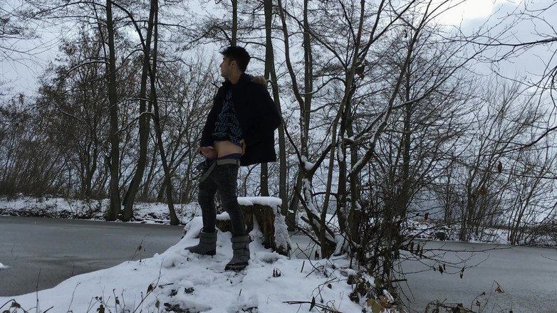 Idmir Sugary: सर्दियों में बर्फीली भूमि में दो बार झटका