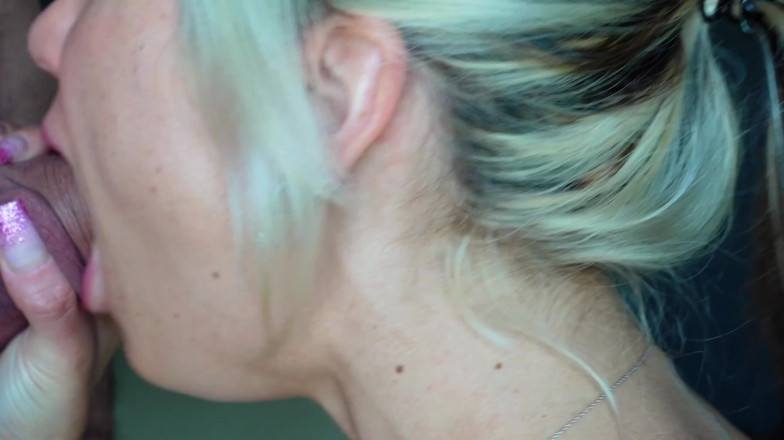 Bella Diamondx: Sloppy Deepthroat - Please in My Mouth