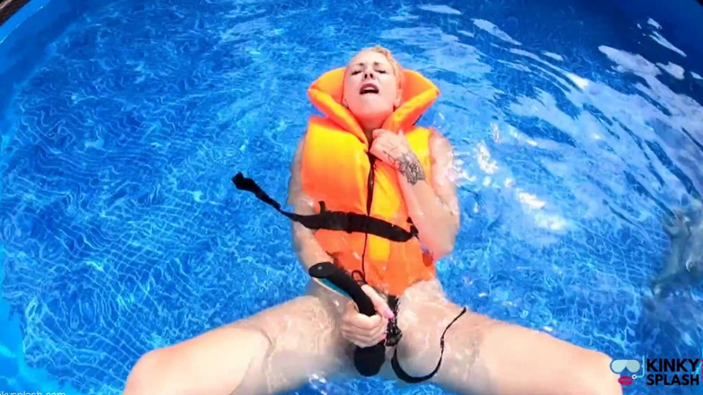 UKCuteGirl Lucy Lauren: Life Jacket Vibe Play in the Pool