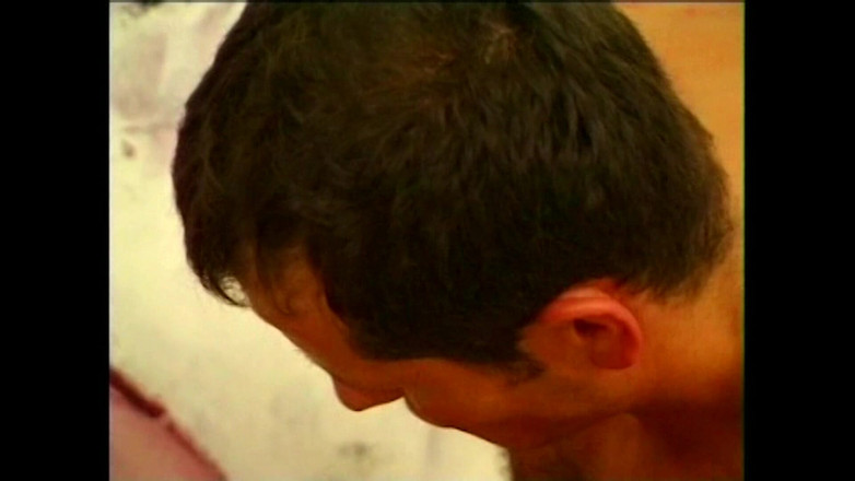 Dark Holes: 2 Члени Для Laura Angel