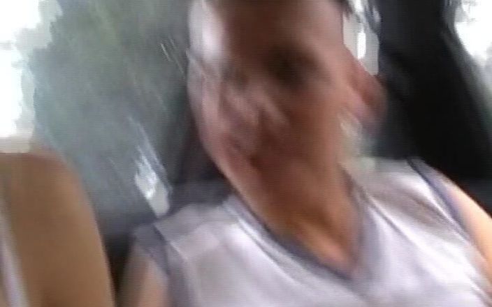 Deutsche Frauen: 쓰리섬에서 자지를 공유하는 섹시한 독일 십대들