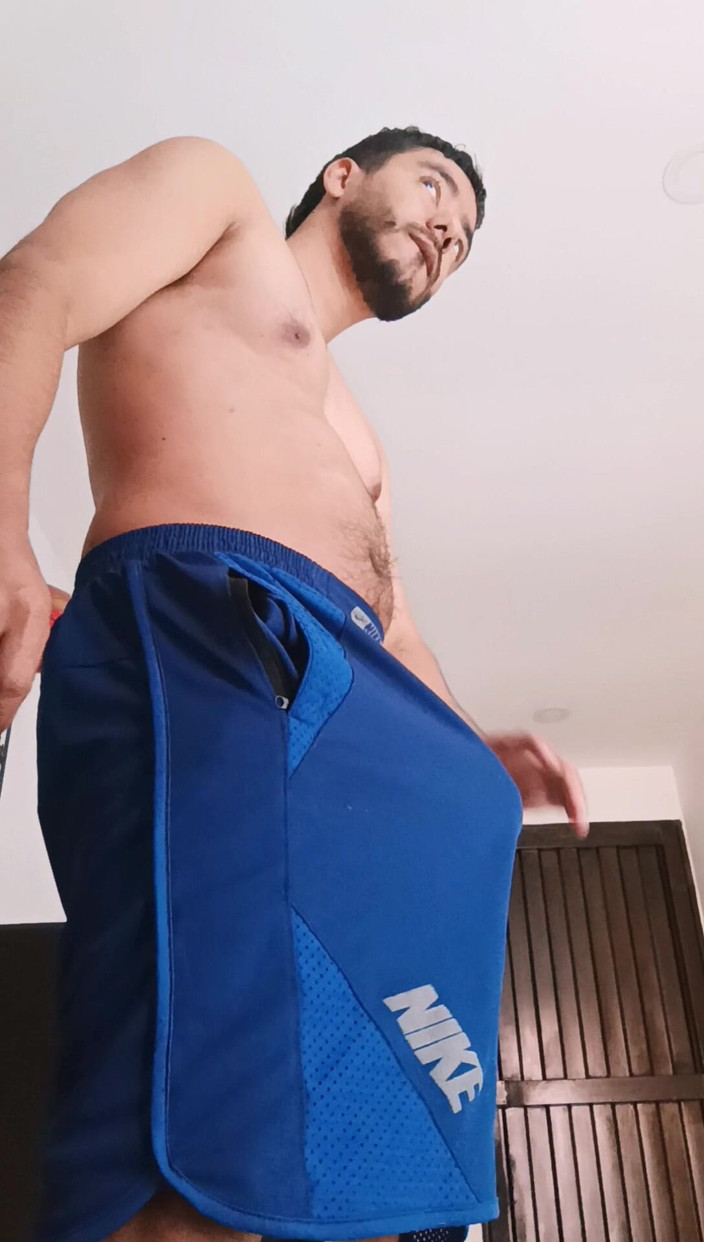 Tommhot: Erection and Morning Masturbation with a Lot of Precum