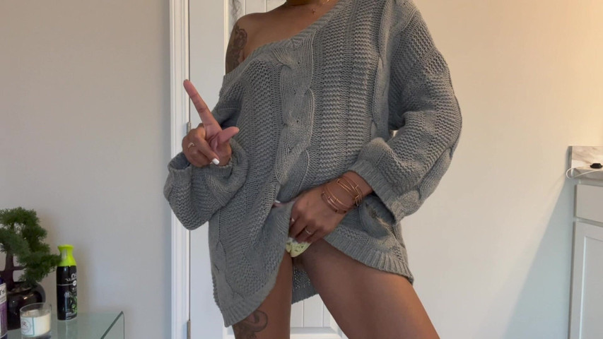 Sweater Fetish Ass Tease (Mya Mula Goddess) Sweater Fetish Ass Tease (Mya Mula Goddess)