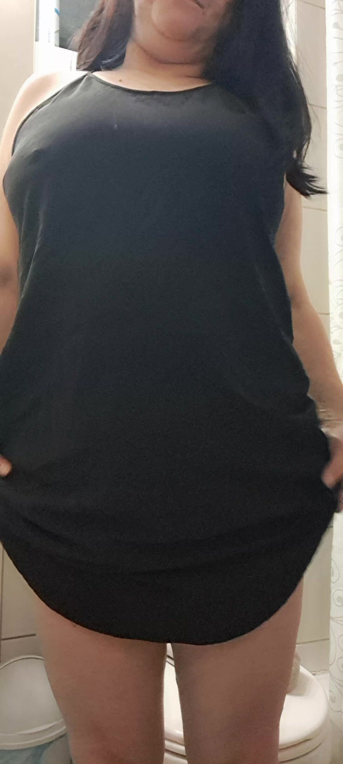 Mommy big hairy pussy: Tante seksi lagi bugil di balik celana dalamnya