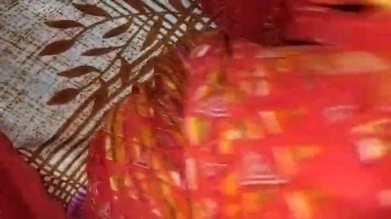 Mava mava: Une femme mariée se déshabille et la baise toute la...