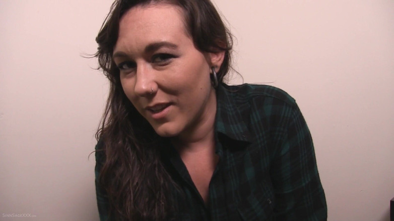 Sinn Sage: Parle-moi coquin avec Sinn Sage