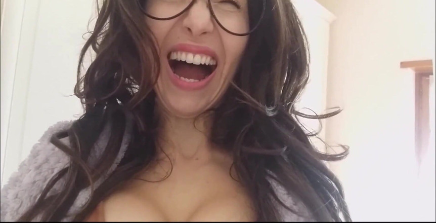 savannahamatoriale: Un incantesimo! La donna orribile diventa bella