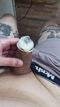 A Camisinha Rasgou, Mas Eu Gozei Nela Mesmo Assim