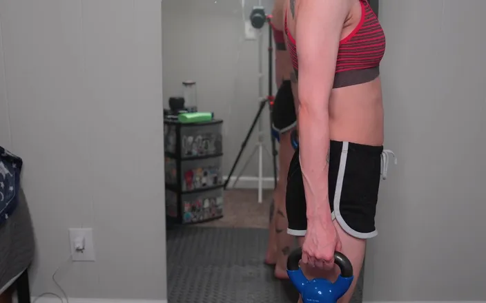 Stayin_Negative: Exposing My Little Tits During My Workout