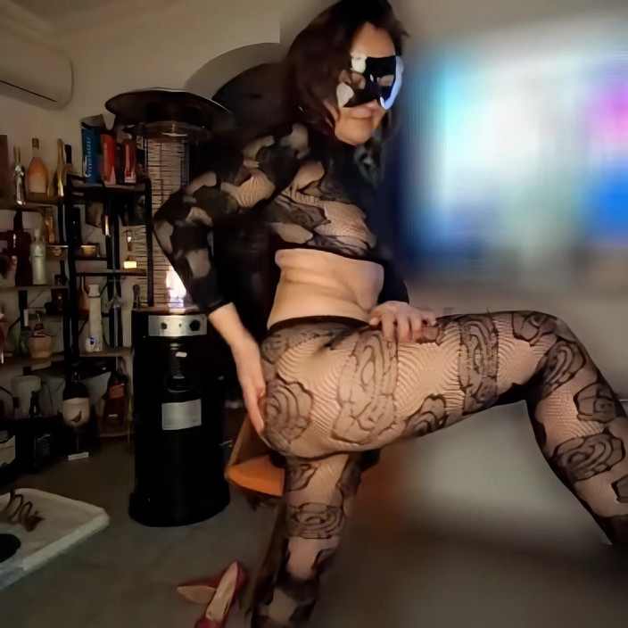 Amuse Gueulle: Amusegueulle short video - tease dance parte 5