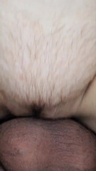 Кончаю в мою жену, и это течит