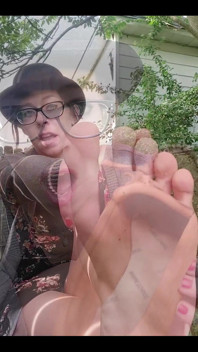 You deserve to be my sniffing sub