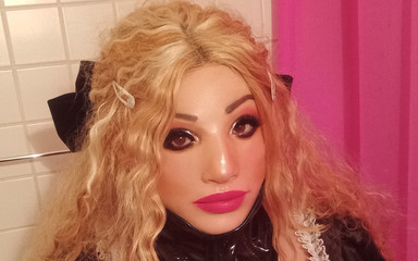 Erica Doll: Služka najde svou novou hračku