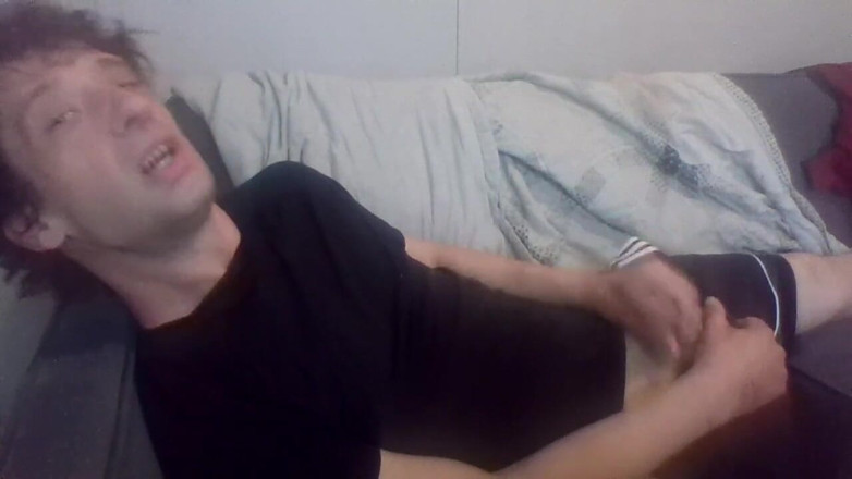 LilTaste: Küss mich und streiche deinen schwanz, während ich deine muschi überflute,...