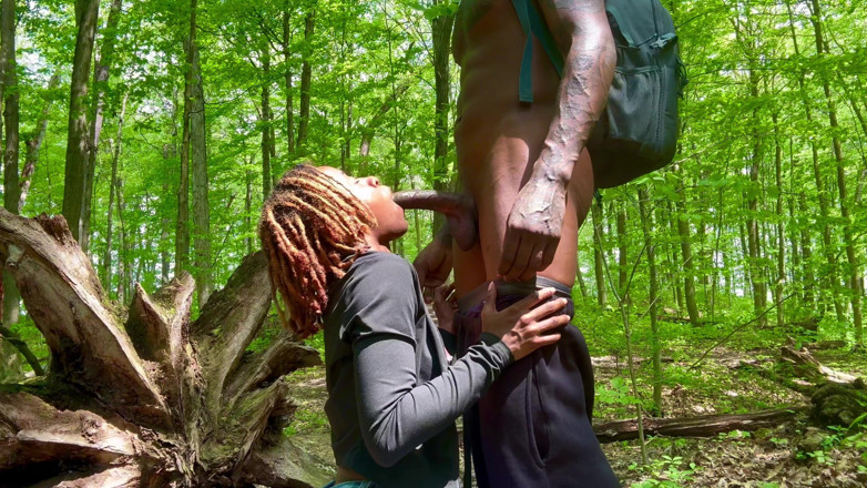 Vegancooooch: Berjalan-jalan alam semula jadi dan pancutan muka di dalam hutan