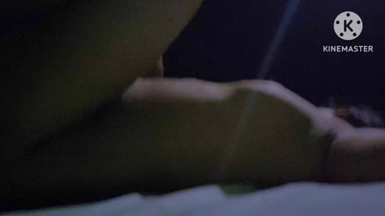 Housewife 69: Mám šanci ošukat mého nevlastního bratra nevlastní sestru v tmavé noci