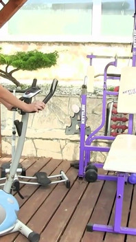 Keine Sport-muskel-action wird passieren, wenn eine lesbe Kalorien schneller verbrennen kann