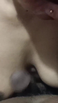 Meine nachbarin, tante, fickt meinen penis