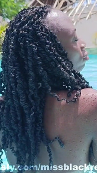 Sexy Ebony Girl with Buttplug in Pool