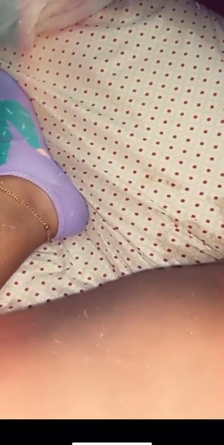 JuicyLucii: Make me sweet squirt