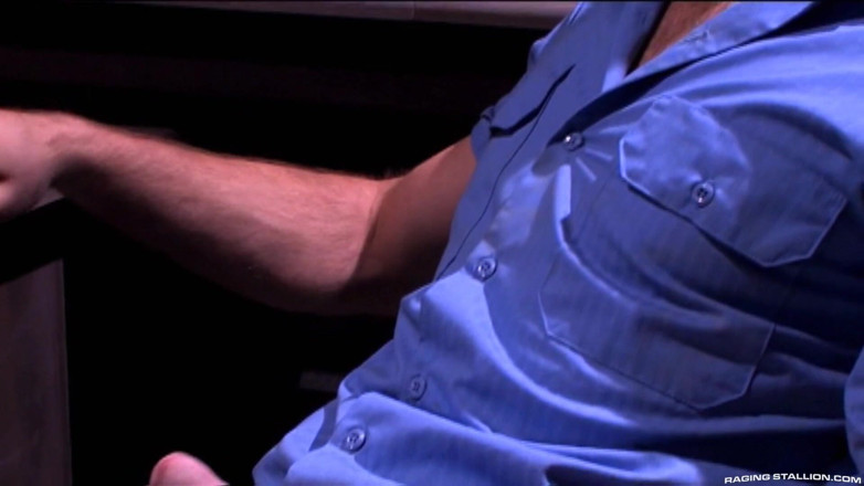 Raging Stallion: Redare