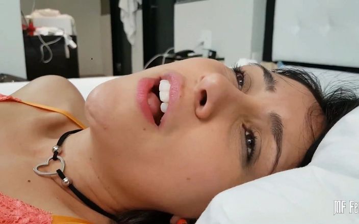 MF Fetish: 내 자지를 빠는 늙은 창녀