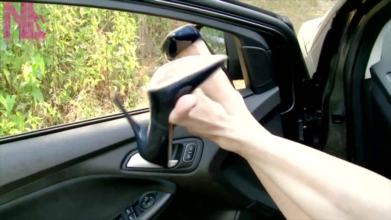 Nyllady: Sensual Calf Massage and Pumps Dangling in the Car