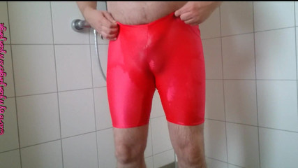 Carmen_Nylonjunge: Pinke shorts