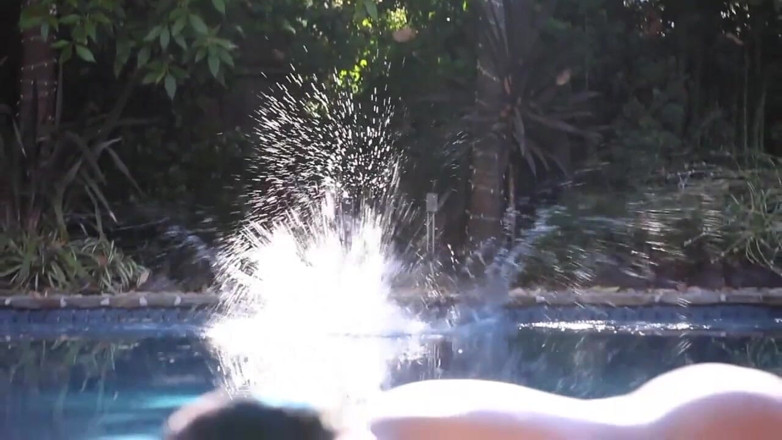 Lesbian Illusion: Meninas soberanas syre no calor (filme completo)