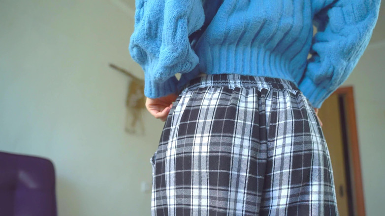 Rarible Diamond: Pull bleu et culotte