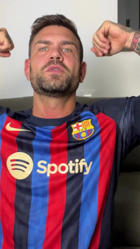 Un beau Espagnol se branle en maillot du Barça