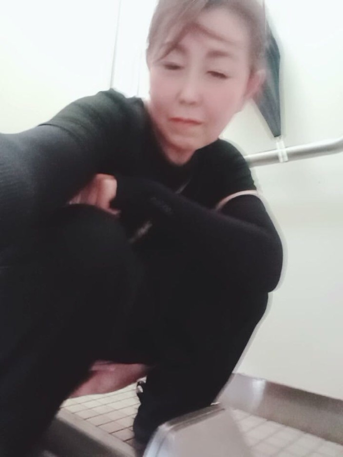 Mayumi Kanzaki: Banheiro Ao Estilo Japonês
