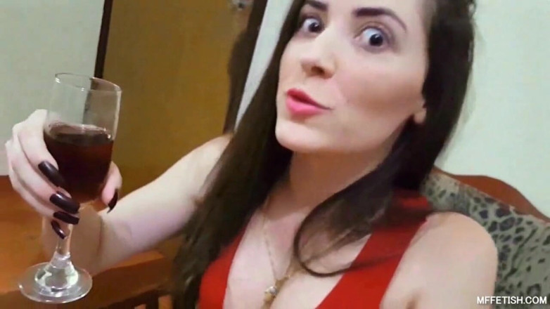 Sapphic Latinas: chalo pedikyor karte hain