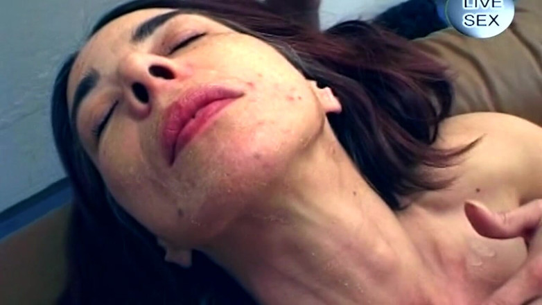 Onlyxfans: Mature Brunette Stretched Wide in Extreme Arm Fisting Frenzy