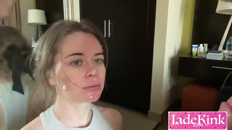 Jade Kink: Teman wanita submisif dimusnahkan oleh dildo gergasi
