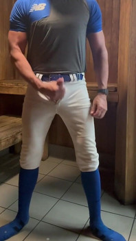 Zabawa alfa w szatni z Jockdad87 Część 2