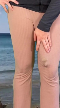 Rumah pantai muncrat sama waria kontol besar