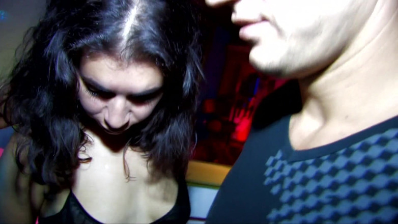Miami Reality: Dzika orgia z kilkoma dziwkami w barze