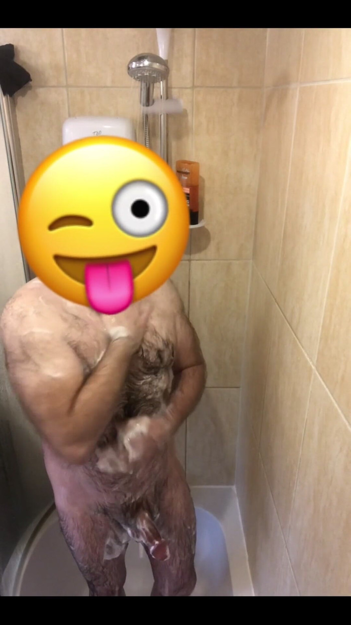 Djdavexxx: Mai multă blană umedă și îmi leagănă pula