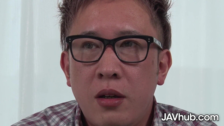 JAVHub: JAVHUB vollbusige kaori buki masturbiert und wird dann gefickt