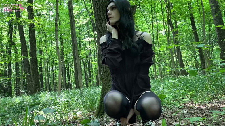 CutePinkUnicorn: Мастурбация транса с камшотом на улице