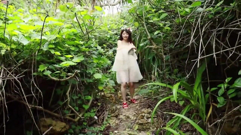 Far East pornography: 최고의 작은 의붓여동생 Ema -2부