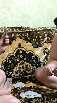 Mulutku Dientot Habis-habisan di Kartu