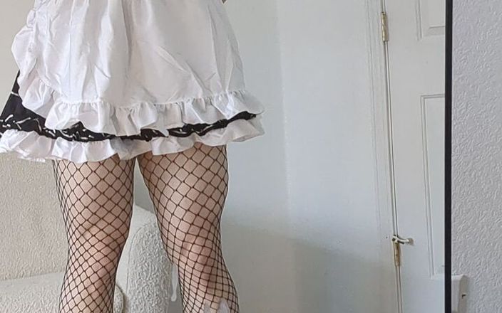 Layne Love: Cute Femboy Maid Stroking