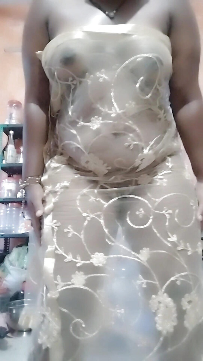 Desi World: Sexy jízda šťavnaté kundičky baculaté indické dámy