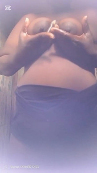 My Stepmom Display Her Boobs to Me While I Watch