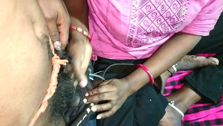 sarita Nagaa: Švagrová zavolala švagrovi a sála mu penis. Její manžel nebyl doma....