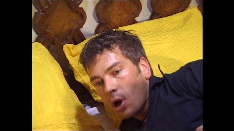 Muschi movie official: Geile reife hure ist glücklich, sex mit einem fremden mit...